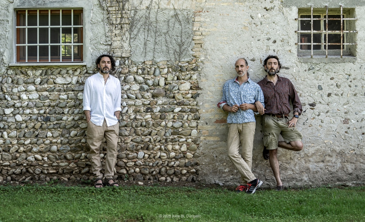 Dialoghi23_CompagniaAmendola_LaFaglia_068_AblD centrale per sito.JPG